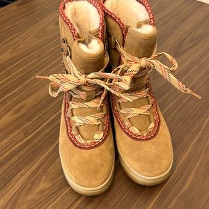 Ugg Boots Weather Hiker